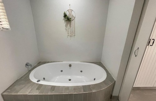 Ballito House | Guest house on Gillian Unit 6