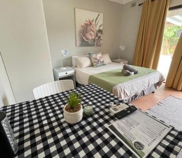 Ballito Apartment | Guest house on Gillian Unit 3