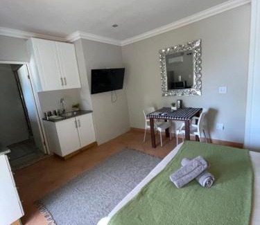 Ballito Apartment | Guest house on Gillian Unit 3