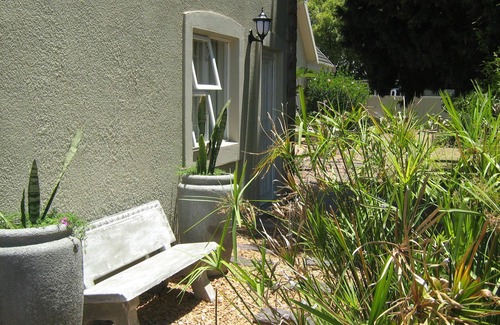 Westridge Apartment | Guesthouse Summerlight - Strelitzia Apartment