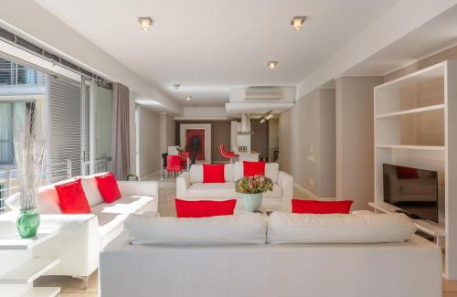 Victoria and Alfred Waterfront Apartment | Harbour Bridge 20E