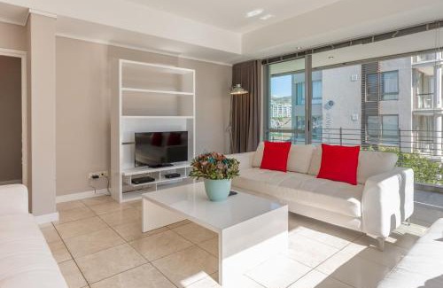 Victoria and Alfred Waterfront Apartment | Harbour Bridge 20E
