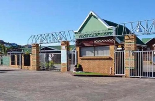 Hartenbos House | Hartenbos Family Holiday house in gated development
