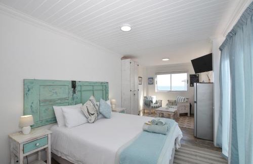 Yzerfontein Apartment | Hemelstoep Pool View