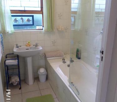 Voelklip Apartment | Hermanus At Rikis Self Catering