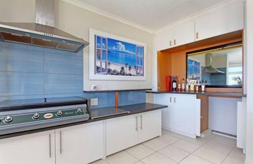 Hermanus Apartment | Hermanus Beach Club - 106 - Apartment with a view