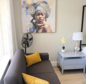 Constantia House | High Hedges Guest Suites Constantia