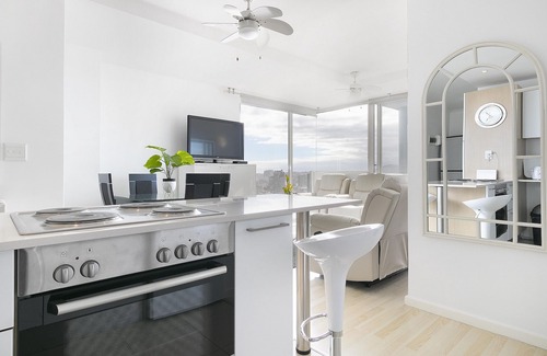 Bloubergstrand Apartment | Horizon Bay 1106 Beachfront Self-Catering APT by HMH