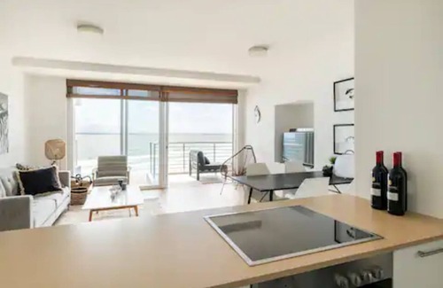 Bloubergstrand Apartment | Horizon Bay 603 with Inverter by HMH