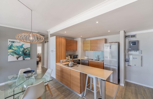 Bloubergstrand Apartment | Horizon Bay 903 Loadshedding Free Apartment by HMH
