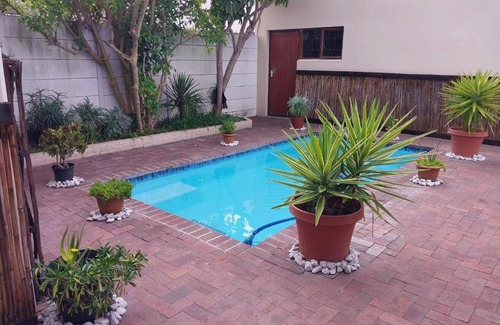 Bloubergstrand Hostel | Hostel ∙ 8 guests