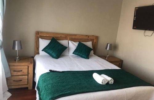 Gonubie House | House ∙ 1 bedroom ∙ 4 guests