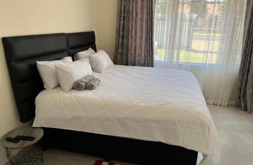 Alberton House | House 210 holiday rentals