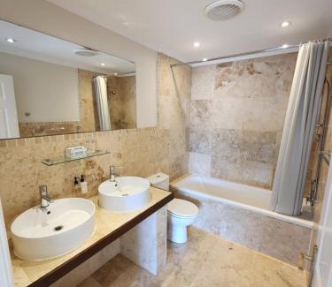Hout Bay House | Hout Bay Breeze Guest House