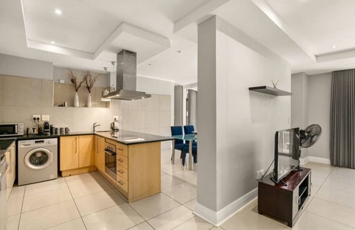 Sandown Apartment | Hydro Apartments in Sandton - 2 bedroom