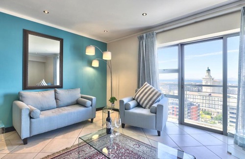Cape Town City Centre Apartment | Icon 1708