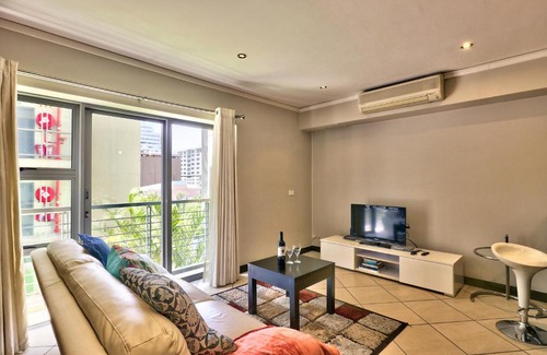 Cape Town City Centre Apartment | Icon 506