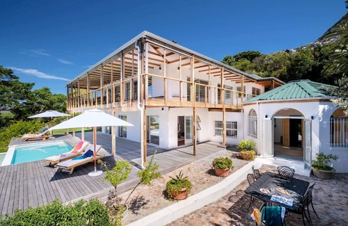 Hout Bay Villa | Immaculate Eco Villa w Garden Mountain View Villa