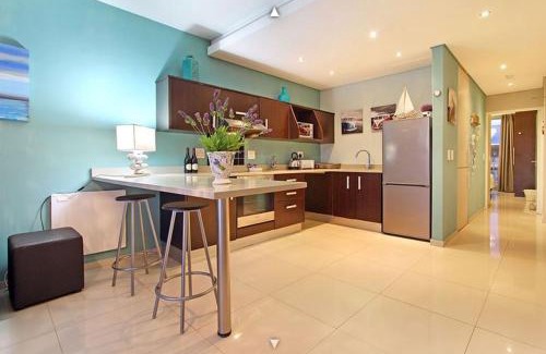 Bloubergstrand Apartment | Infinity Oceanview 303A