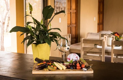Hoedspruit House | Ingweyame Lodge