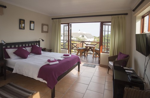 Wilderness Beach House | Inn2Wilderness Guesthouse
