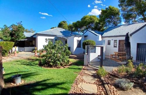 Victoria West Apartment | Karoo Rust Victoria West
