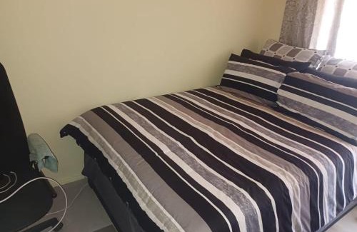 Kempton Park House | Kempton Park Lodge Birch Acres Kempton Park