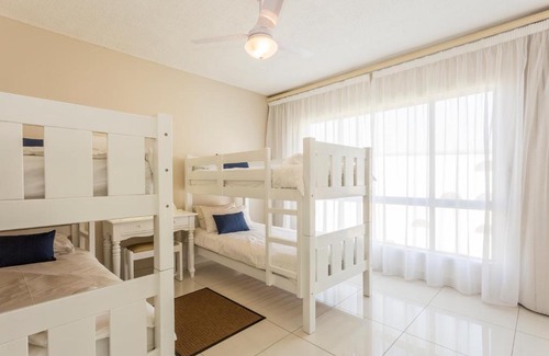 Ballito Apartment | Kenwyn on Sea 401 - FAMILY ONLY