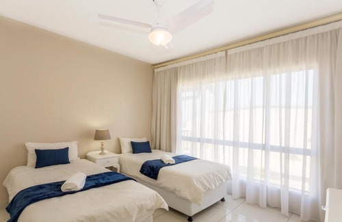 Ballito Apartment | Kenwyn on Sea 401 - FAMILY ONLY