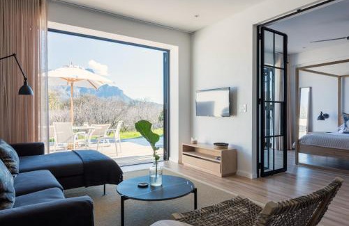 Franschhoek Ski Chalet | La Chataigne Wines & Guest Cottages