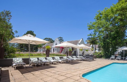 Buffalo Hills Game Reserve Hotel | Lairds Lodge Country Estate