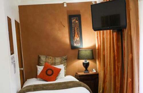 Lichtenburg House | Lakeside Guest House