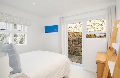 Muizenberg House | Lakeside Ocean Breeze
