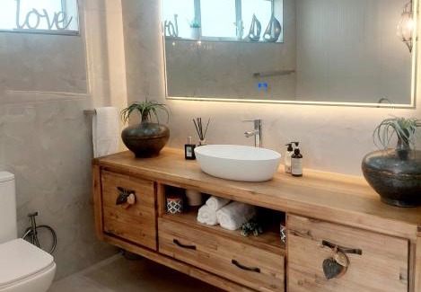 Strand House | LaPlace