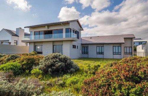 Sandbaai House | Lawaaiwaters