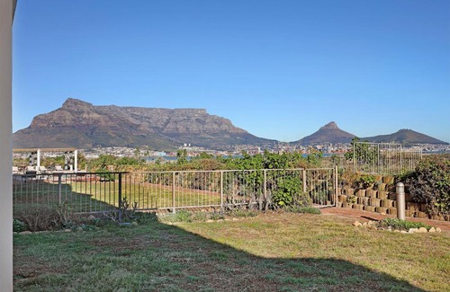 Lagoon Beach Apartment | Leisure Bay 123