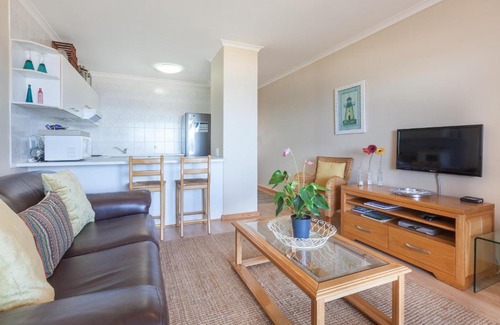 Lagoon Beach Apartment | Leisure Bay 225 by CTHA