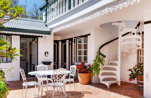 Kommetjie House | Lemuria Beach House in Long Beach, Komeji