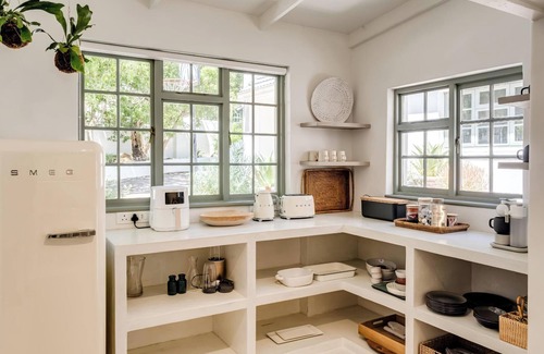 Hout Bay House | Llandudno Beach Oasis Solmara House