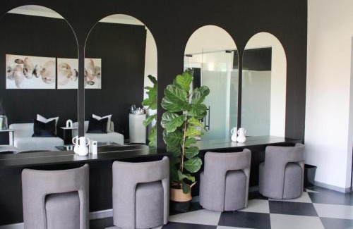 Durbanville House | Loch Lynne Estate