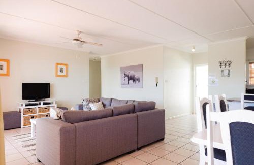 Ballito Apartment | Long Island 11 - FAMILY ONLY