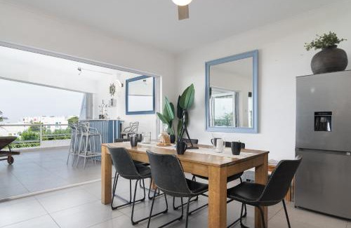 Ballito Apartment | Long Island 22 (Family Only)