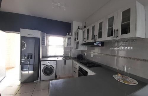 Ballito Apartment | lovely 1 bedroom apartment
