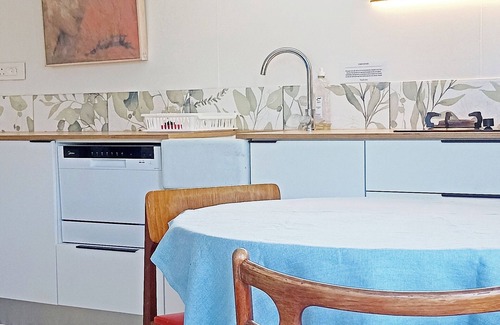 Kommetjie House | Lovely 1-bedroom bungalow in Kommetjie, private entrance in best location