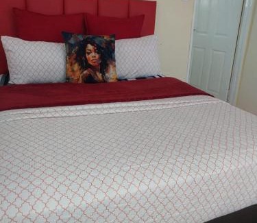 Kareeberg House | Lovers Way Guest House In Mafikeng