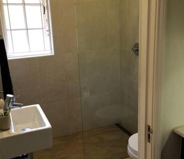 Ballito Apartment | Luxurious Room in excellent proximity to Beach