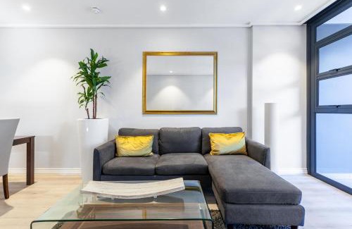 Cape Town City Centre Apartment | Luxuriuous 1 Bedroom in 16 on Bree