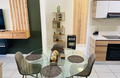 Greater Johannesburg Metropolitan Area Apartment | Luxury 2 Bedroom Apartment in Waterfall