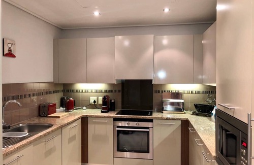 Green Point Apartment | Luxury 2 Bedroom Cape Town Apartment