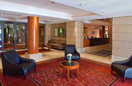 Sandown Apartment | luxury apartments in Raphael suites